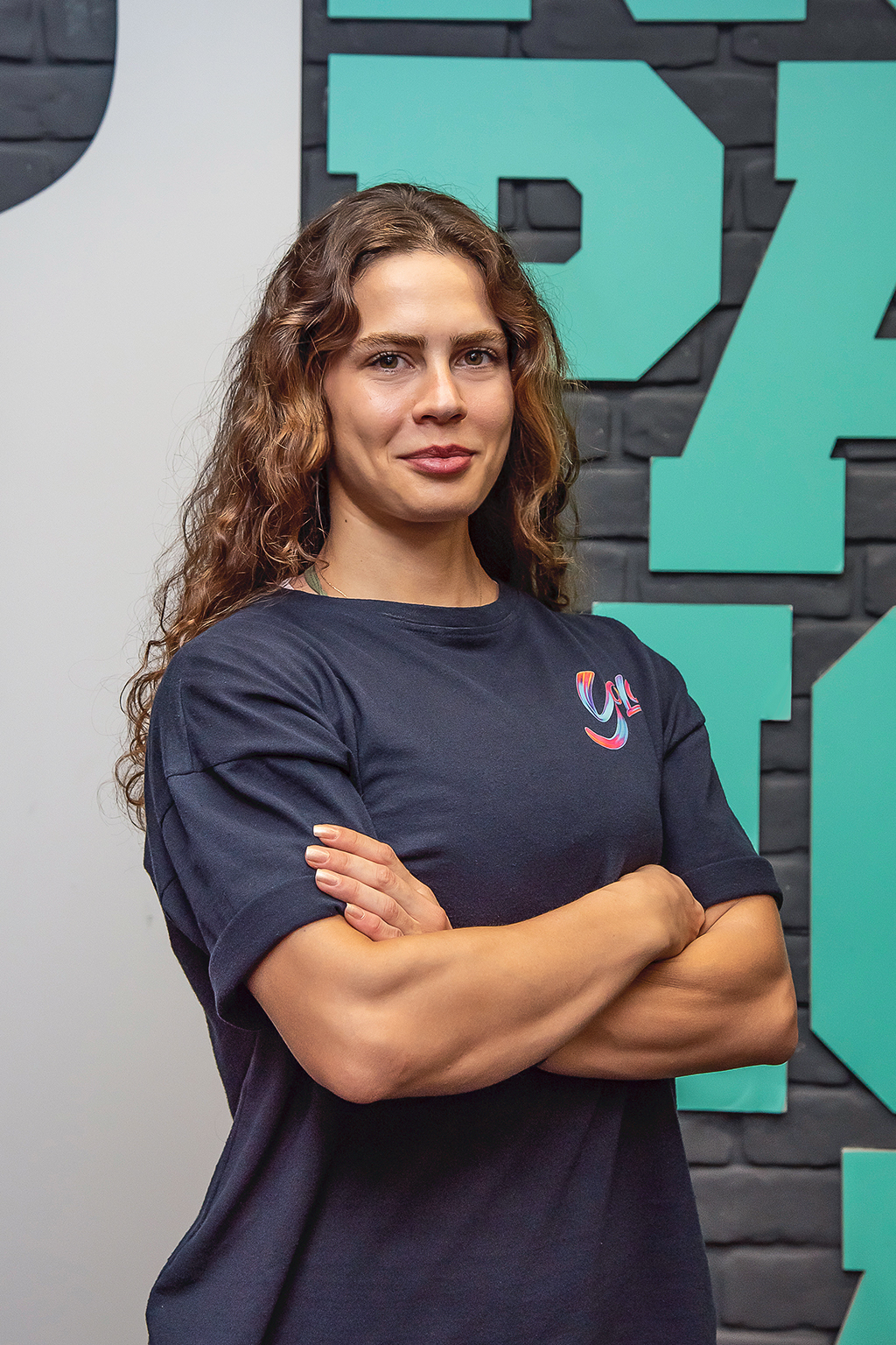 gizem-cam-izmir-fitness-antrenoru-personal-trainer